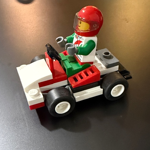 LEGO City Go-Kart Racer Mini Set #30314 - Picture 3 of 11